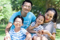 Hoàng Bách nhiều lần phải xin lỗi con