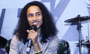 Phạm Anh Khoa làm live concert cho 10.000 khán giả